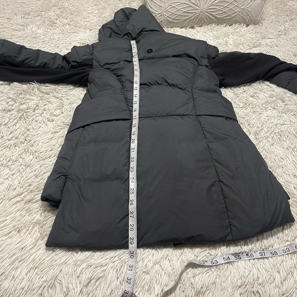 Lululemon" Enfold Wrap, Gray - Picture 12 of 16